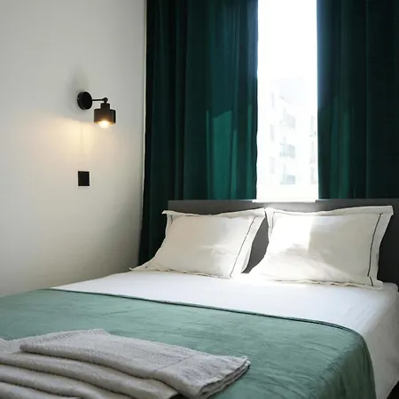 Mieszkanie 6 바르샤바